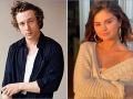 Jeremy Allen White ditches wedding ring after dating rumours with Selena Gomez - Hindi News | Jeremy Allen White ditches wedding ring after dating rumours with Selena Gomez | Latest international News at Lokmattimes.com