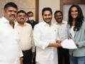 Andhra CM meets Tokyo Olympics bound state sportspersons - Hindi News | Andhra CM meets Tokyo Olympics bound state sportspersons | Latest other-sports News at Lokmattimes.com