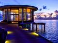 8 luxury honeymoon destinations across the world - Hindi News | 8 luxury honeymoon destinations across the world | Latest lifestyle News at Lokmattimes.com