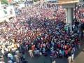 Migrant hordes at Bandra: Shiv Sena vows to 'nail the plot' - Hindi News | Migrant hordes at Bandra: Shiv Sena vows to 'nail the plot' | Latest maharashtra News at Lokmattimes.com