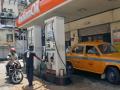 Petrol, diesel price rise paused, retail rates unchanged - Hindi News | Petrol, diesel price rise paused, retail rates unchanged | Latest international News at Lokmattimes.com