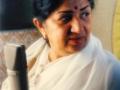 Lata Mangeshkar critical, string of VVIPs call on her - Hindi News | Lata Mangeshkar critical, string of VVIPs call on her | Latest maharashtra News at Lokmattimes.com