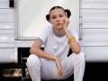 How Miley Cyrus helped Millie Bobby Brown get her accent right - Hindi News | How Miley Cyrus helped Millie Bobby Brown get her accent right | Latest entertainment News at Lokmattimes.com
