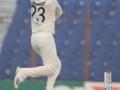 IND v BAN, 1st Test: Kuldeep Yadav's four-fer leaves Bangladesh reeling at 133/8 - Hindi News | IND v BAN, 1st Test: Kuldeep Yadav's four-fer leaves Bangladesh reeling at 133/8 | Latest cricket News at Lokmattimes.com