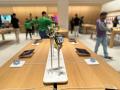 Apple previews Delhi Saket store, Tim Cook to greet 1st customers on Thursday - Hindi News | Apple previews Delhi Saket store, Tim Cook to greet 1st customers on Thursday | Latest technology News at Lokmattimes.com