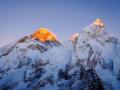 Nepal Army team atop Mt. Everest to collect waste - Hindi News | Nepal Army team atop Mt. Everest to collect waste | Latest international News at Lokmattimes.com