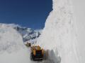 Rohtang Pass opened 3 weeks in advance - Hindi News | Rohtang Pass opened 3 weeks in advance | Latest national News at Lokmattimes.com