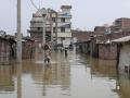 Flood situation worsens in Patna, water enters more localities - Hindi News | Flood situation worsens in Patna, water enters more localities | Latest politics News at Lokmattimes.com