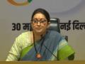 Cong leaders on streets to save Gandhi family's assets: Smriti Irani - Hindi News | Cong leaders on streets to save Gandhi family's assets: Smriti Irani | Latest politics News at Lokmattimes.com