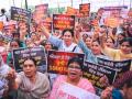 Protest against AAP govt's failure to provide Rs 1,000 per month to women - Hindi News | Protest against AAP govt's failure to provide Rs 1,000 per month to women | Latest politics News at Lokmattimes.com