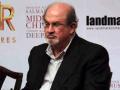 Salman Rushdie attacked on stage at NY event - Hindi News | Salman Rushdie attacked on stage at NY event | Latest politics News at Lokmattimes.com