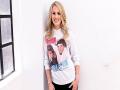 Carrie Underwood shares sweet glimpse of 'mornings at the Fisher house' - Hindi News | Carrie Underwood shares sweet glimpse of 'mornings at the Fisher house' | Latest entertainment News at Lokmattimes.com