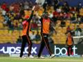 IPL 2021: Hyderabad hold nerve to clinch a thrilling win over Bangalore - Hindi News | IPL 2021: Hyderabad hold nerve to clinch a thrilling win over Bangalore | Latest cricket News at Lokmattimes.com