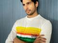 Siddharth Malhotra: I would've chosen to be in the Army like my grandfather - Hindi News | Siddharth Malhotra: I would've chosen to be in the Army like my grandfather | Latest entertainment News at Lokmattimes.com