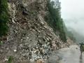Landslide blocks Chandigarh-Manali National Highway 3 at Mandi - Hindi News | Landslide blocks Chandigarh-Manali National Highway 3 at Mandi | Latest national News at Lokmattimes.com