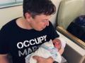 Musk shares photo of newborn son, names him 'X Æ A-12 Musk' - Hindi News | Musk shares photo of newborn son, names him 'X Æ A-12 Musk' | Latest technology News at Lokmattimes.com
