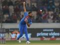 ANALYSIS: Dravid-Rohit's backing can change 'swing king' Bhuvi's fortunes - Hindi News | ANALYSIS: Dravid-Rohit's backing can change 'swing king' Bhuvi's fortunes | Latest cricket News at Lokmattimes.com