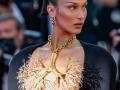 Bella Hadid shares what keeps her going back to 'abusive' relationships - Hindi News | Bella Hadid shares what keeps her going back to 'abusive' relationships | Latest entertainment News at Lokmattimes.com