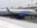 2 drunk passengers onboard IndiGo Dubai-Mumbai flight create ruckus - Hindi News | 2 drunk passengers onboard IndiGo Dubai-Mumbai flight create ruckus | Latest national News at Lokmattimes.com