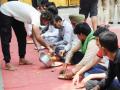 Protesting wrestlers organise langar at Jantar Mantar, serve food to participants - Hindi News | Protesting wrestlers organise langar at Jantar Mantar, serve food to participants | Latest other-sports News at Lokmattimes.com