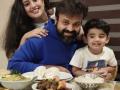 Kunchacko Boban pens heartfelt note to wife Priya on 17th wedding anniversary - Hindi News | Kunchacko Boban pens heartfelt note to wife Priya on 17th wedding anniversary | Latest entertainment News at Lokmattimes.com