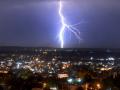 Lightning strikes claim 2,000 lives annually in India: Experts - Hindi News | Lightning strikes claim 2,000 lives annually in India: Experts | Latest maharashtra News at Lokmattimes.com