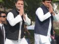 In a first, Akhilesh supports Rahul - Hindi News | In a first, Akhilesh supports Rahul | Latest politics News at Lokmattimes.com