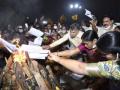 Naidu burns Andhra govt orders in Bhogi bonfire - Hindi News | Naidu burns Andhra govt orders in Bhogi bonfire | Latest politics News at Lokmattimes.com