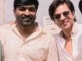 SRK calls Vijay Sethupathi one of his favourite actors - Hindi News | SRK calls Vijay Sethupathi one of his favourite actors | Latest entertainment News at Lokmattimes.com