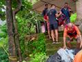 Navy's rescue ops in flood-hit Maha, K'taka & Goa - Hindi News | Navy's rescue ops in flood-hit Maha, K'taka & Goa | Latest entertainment News at Lokmattimes.com