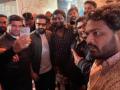 Fans mob Rajamouli, NTR Jr at 'RRR' screening in LA's Chinese Theatre - Hindi News | Fans mob Rajamouli, NTR Jr at 'RRR' screening in LA's Chinese Theatre | Latest entertainment News at Lokmattimes.com