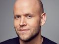 Spotify CEO Daniel Ek pumps $50 mn into his music streaming platform - Hindi News | Spotify CEO Daniel Ek pumps $50 mn into his music streaming platform | Latest technology News at Lokmattimes.com
