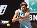 Italian Open: Tsitsipas sinks Sinner to set up semis clash with Zverev - Hindi News | Italian Open: Tsitsipas sinks Sinner to set up semis clash with Zverev | Latest tennis News at Lokmattimes.com