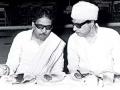 Karunanidhi wrote the hits that made MGR a star, but politics pulled them apart - Hindi News | Karunanidhi wrote the hits that made MGR a star, but politics pulled them apart | Latest politics News at Lokmattimes.com