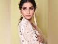 Sonam Kapoor shares why her husband 'didn't have a baraat with horses or loud music' - Hindi News | Sonam Kapoor shares why her husband 'didn't have a baraat with horses or loud music' | Latest entertainment News at Lokmattimes.com
