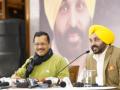Will install photos of Ambedkar, Bhagat Singh in offices: Kejriwal - Hindi News | Will install photos of Ambedkar, Bhagat Singh in offices: Kejriwal | Latest politics News at Lokmattimes.com