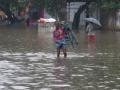 Heavy rains in Chennai leave 2 dead, SDRF on standby - Hindi News | Heavy rains in Chennai leave 2 dead, SDRF on standby | Latest national News at Lokmattimes.com