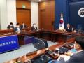 S.Korean Cabinet passes bills to allow single people to adopt - Hindi News | S.Korean Cabinet passes bills to allow single people to adopt | Latest politics News at Lokmattimes.com