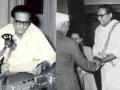 From Dev Anand to Dharmendra, Hemant Kumar was the voice of his time - Hindi News | From Dev Anand to Dharmendra, Hemant Kumar was the voice of his time | Latest national News at Lokmattimes.com
