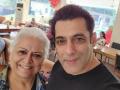Bina Kak shares pic with Salman Khan on social media; fans overjoyed - Hindi News | Bina Kak shares pic with Salman Khan on social media; fans overjoyed | Latest entertainment News at Lokmattimes.com