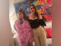 BFFs Kareena Kapoor Khan, Amrita Arora catch up after COVID recovery - Hindi News | BFFs Kareena Kapoor Khan, Amrita Arora catch up after COVID recovery | Latest maharashtra News at Lokmattimes.com