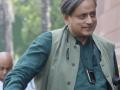 Tharoor takes dig at Kejriwal's sitting posture, BJP's reaction - Hindi News | Tharoor takes dig at Kejriwal's sitting posture, BJP's reaction | Latest politics News at Lokmattimes.com