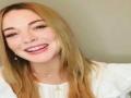 Lindsay Lohan celebrates 37th b'day with selfie - Hindi News | Lindsay Lohan celebrates 37th b'day with selfie | Latest international News at Lokmattimes.com