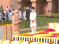 PM Modi pays floral tribute to Mahatma Gandhi at Raj Ghat - Hindi News | PM Modi pays floral tribute to Mahatma Gandhi at Raj Ghat | Latest national News at Lokmattimes.com