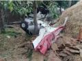 Pvt trainer aircraft crashes in MP's Rewa, pilot dead - Hindi News | Pvt trainer aircraft crashes in MP's Rewa, pilot dead | Latest national News at Lokmattimes.com