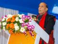 India does not believe in war, but if forced we’re ready to fight: Rajnath Singh - Hindi News | India does not believe in war, but if forced we’re ready to fight: Rajnath Singh | Latest politics News at Lokmattimes.com