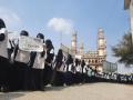 Pro-Hijab protests at Urdu varsity, Charminar - Hindi News | Pro-Hijab protests at Urdu varsity, Charminar | Latest politics News at Lokmattimes.com