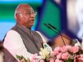 Oppn to meet at Kharge's office on Monday to chalk out House strategy - Hindi News | Oppn to meet at Kharge's office on Monday to chalk out House strategy | Latest politics News at Lokmattimes.com