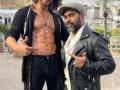 SRK was shy to show his abs in 'Jhoome Jo Pathaan', says choreographer - Hindi News | SRK was shy to show his abs in 'Jhoome Jo Pathaan', says choreographer | Latest entertainment News at Lokmattimes.com