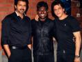 When Vijay treated SRK with delicious food - Hindi News | When Vijay treated SRK with delicious food | Latest entertainment News at Lokmattimes.com